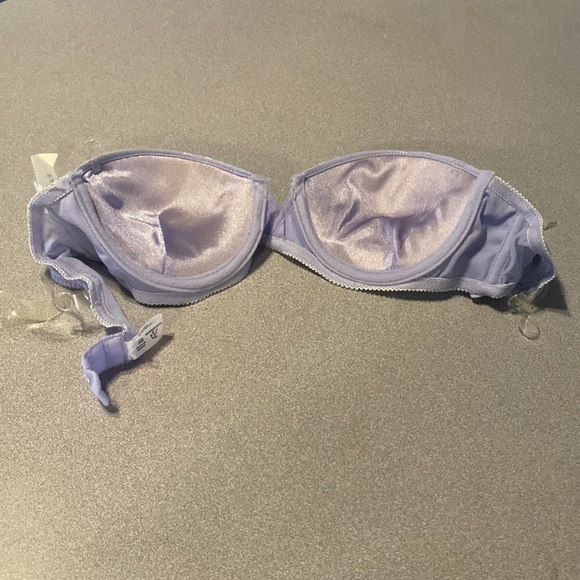 New with tags 34b shimmery light blue strapless Bra. - Picture 4 of 7